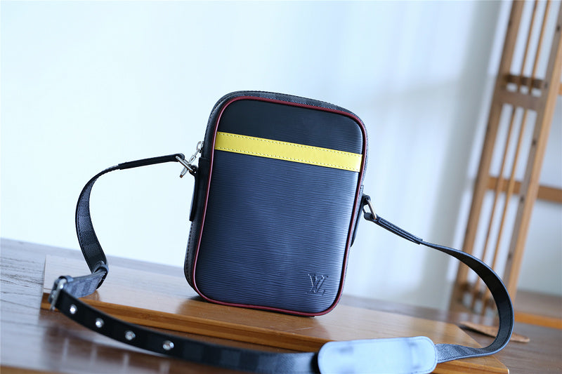 Fan Fashion Lu-Vi bags - 10379