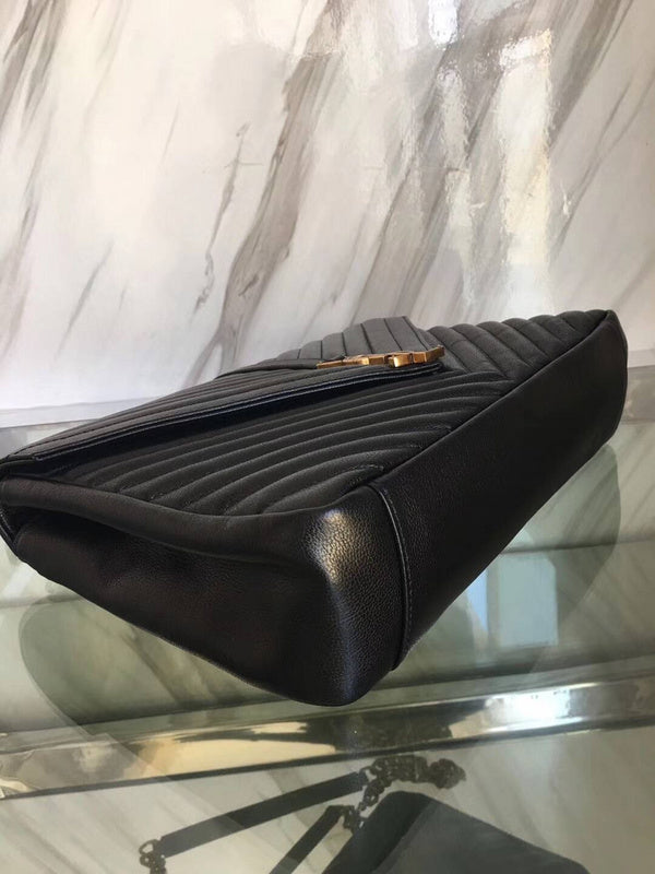 Amelia - YSL Bag - 3887