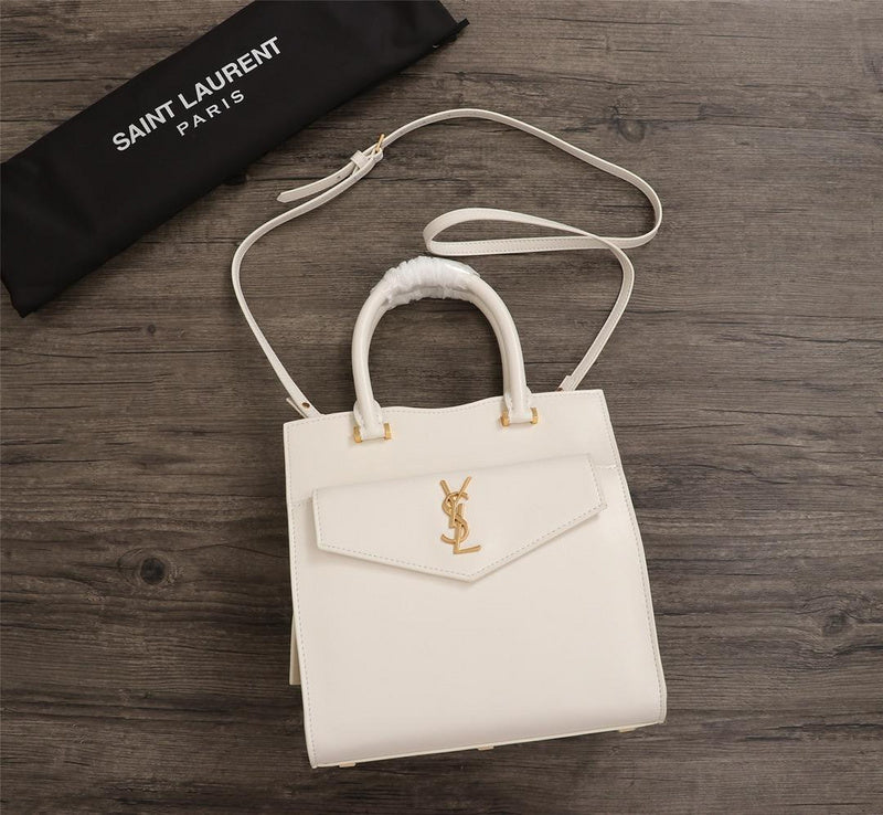 Amelia - YSL Bag - 2935