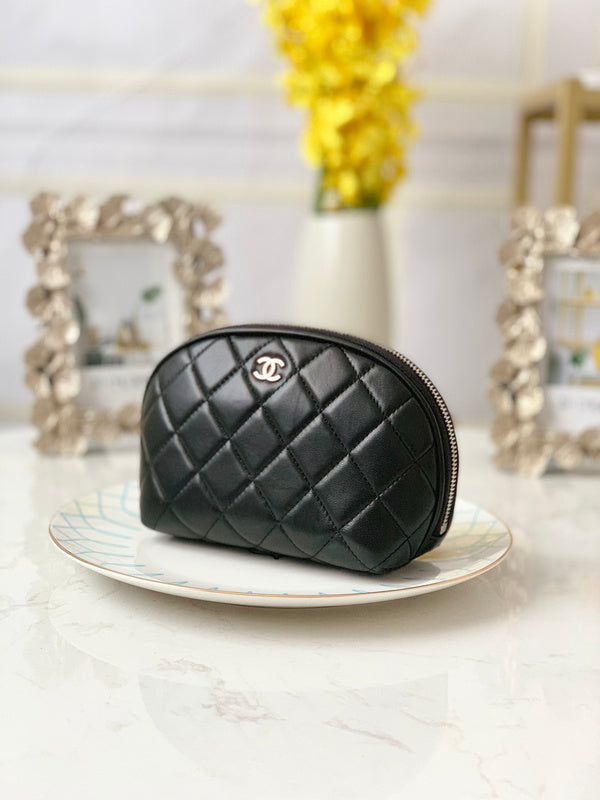 Wellow Bags - Chanel - Bags  - 111