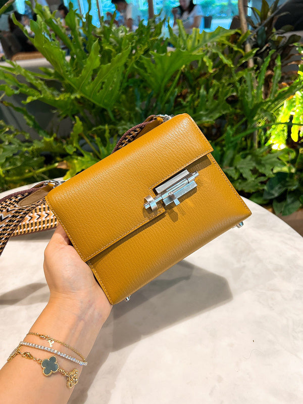 Amelia - HMS Bags - 1612