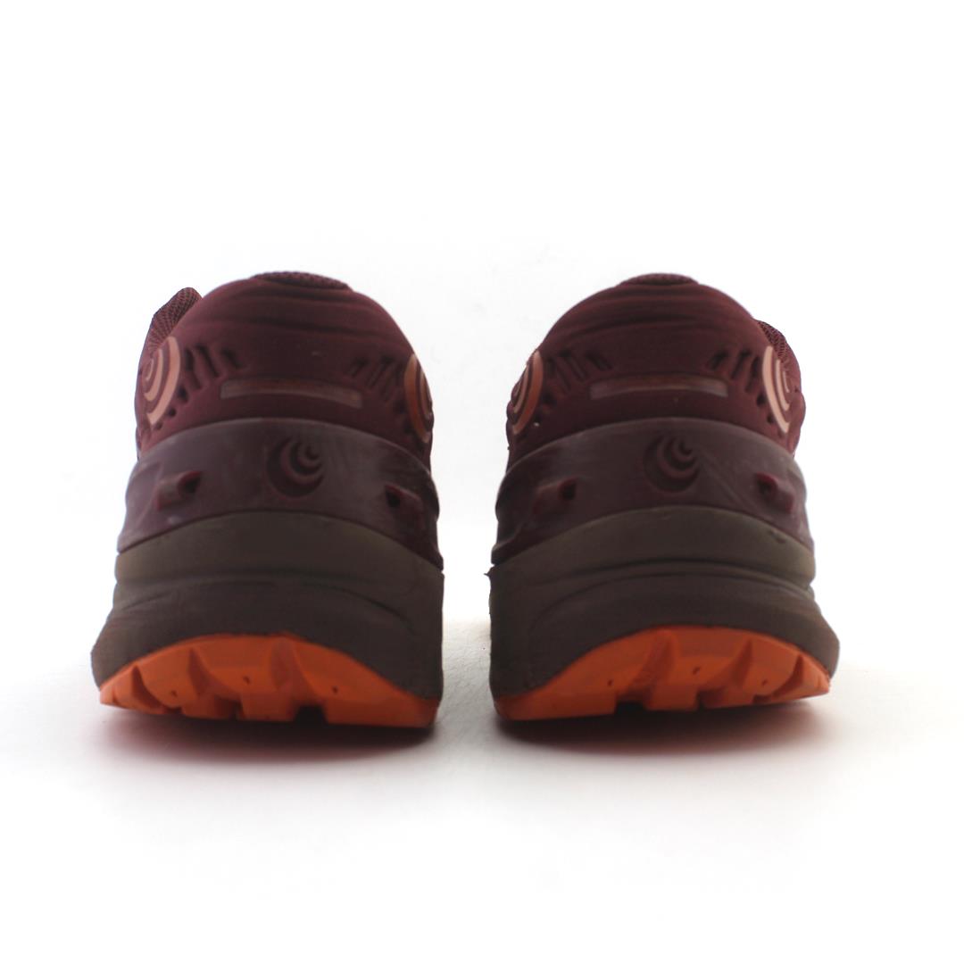 TOPO ATHLETIC ULTRAVENTURE 2