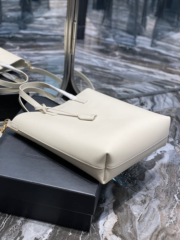 Amelia - YSL Bag - 3952