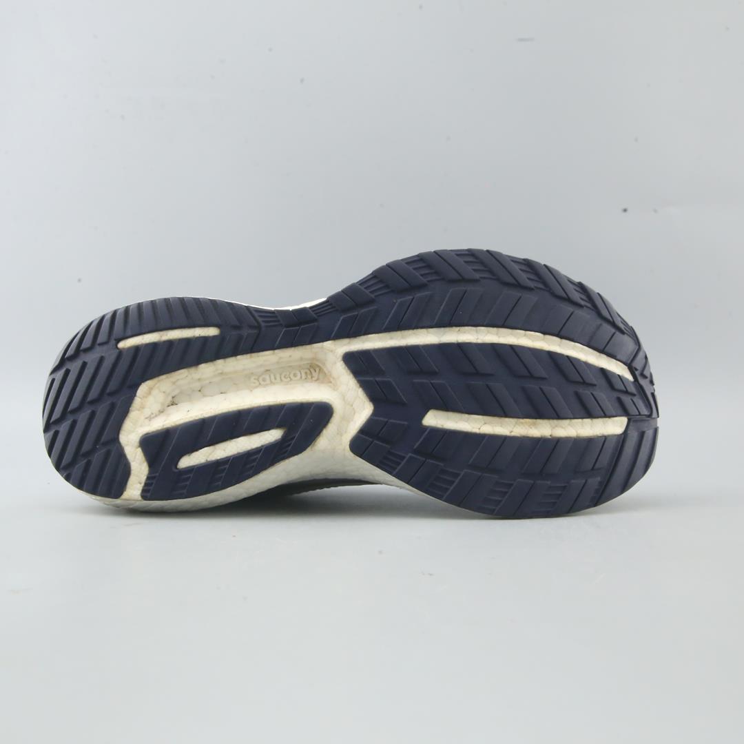 SAUCONY TRIUMPH 18