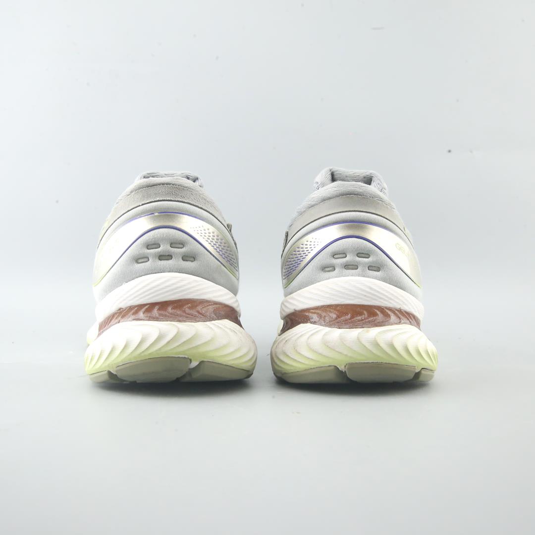 ASICS GEL NIMBUS 22