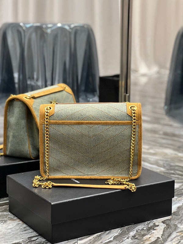 Amelia - YSL Bag - 3963
