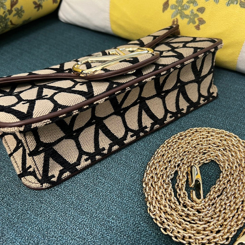 Amelia's Bag Gallery - VEL Bags - 399