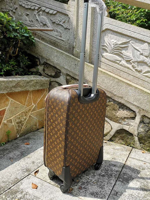 Fan Fashion Lu-Vi bags - 11385