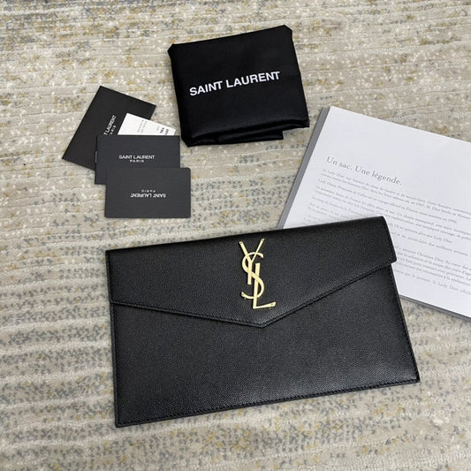 Amelia - YSL Bag - 3821