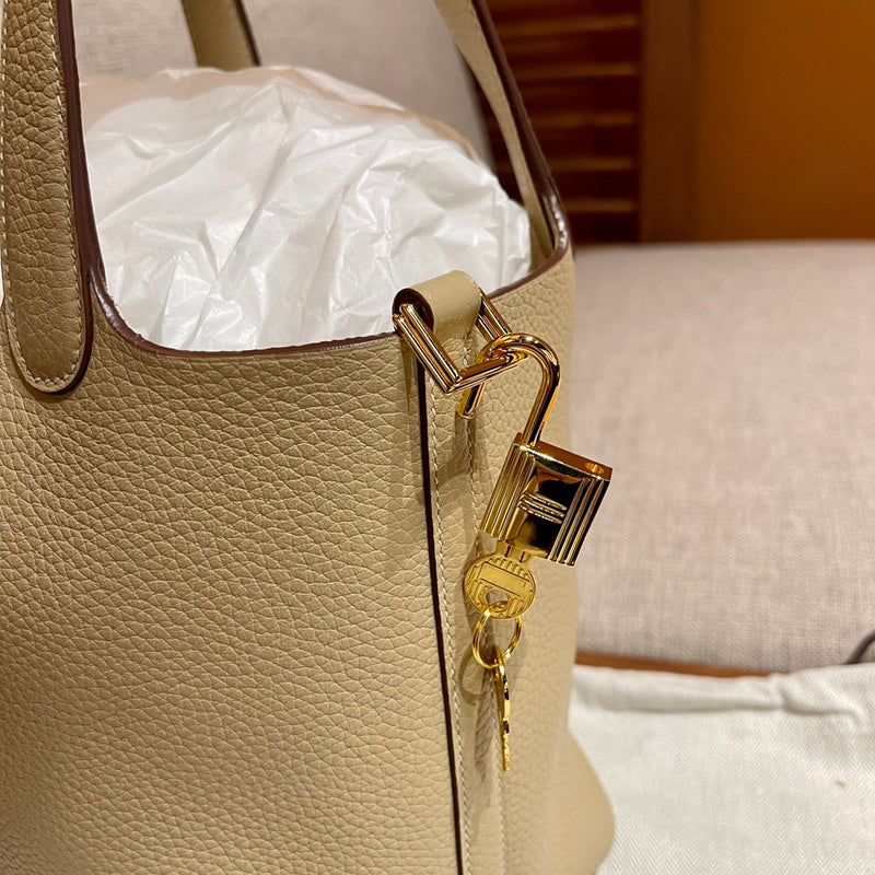 LO - HMS Luxury Bags - 992