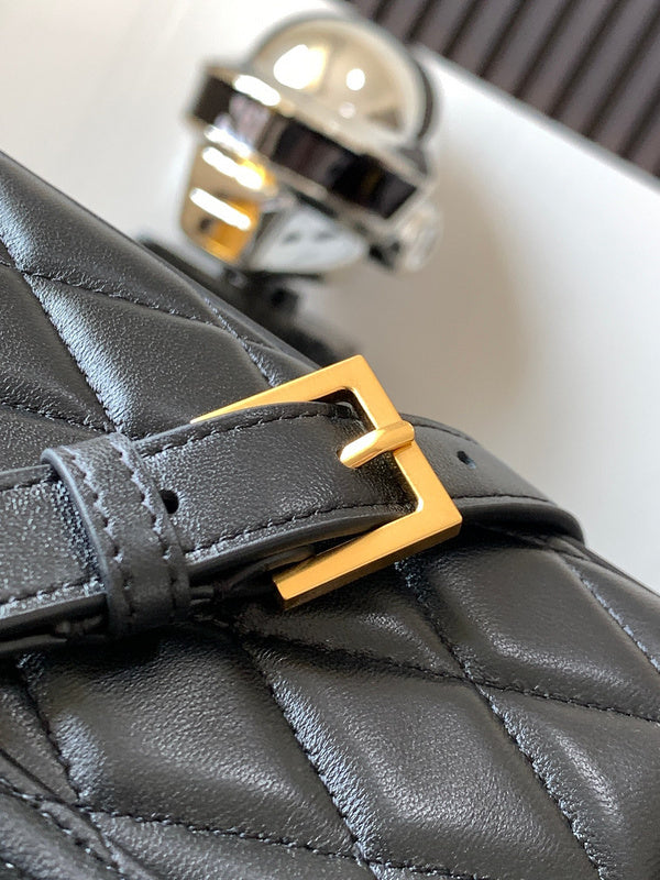 Amelia - YSL Bag - 3648