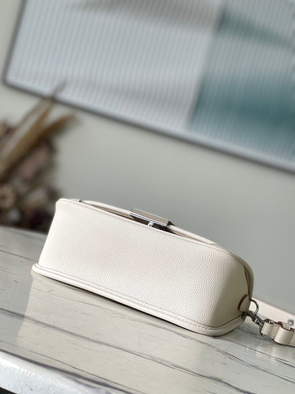 Fashion Lu-Vi bags - 3965