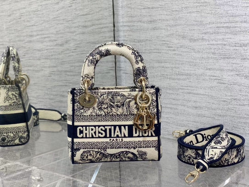 Amelia- DYOR FASHION BAGS - 2220