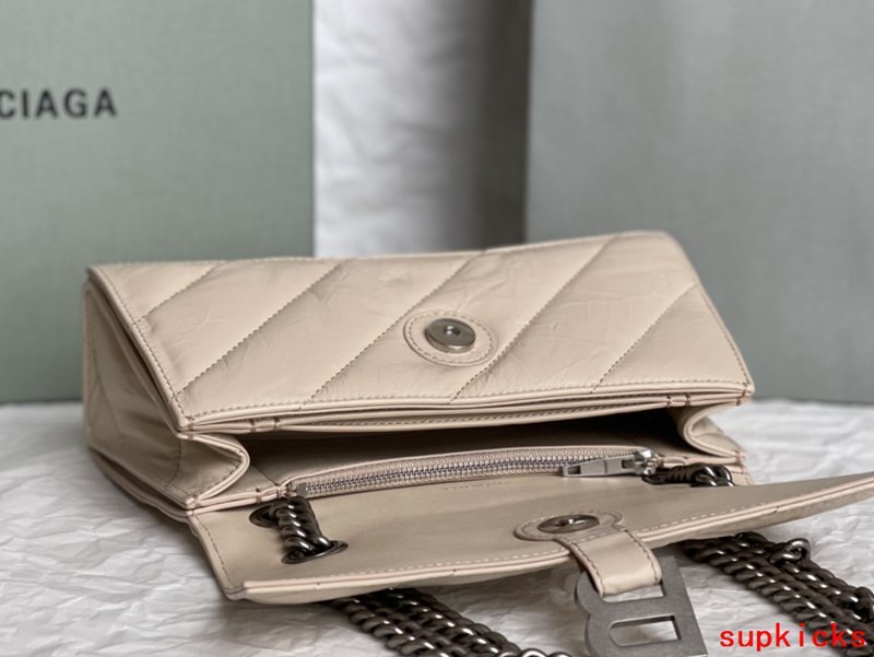 Amelia- BG Hourglass Bags - 004