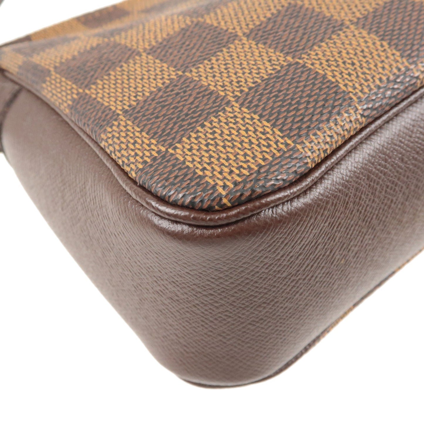Louis Vuitton Damier Truth Makeup Accessory Pouch