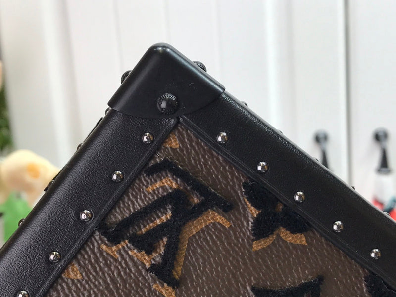 Fan Fashion Lu-Vi bags - 17643