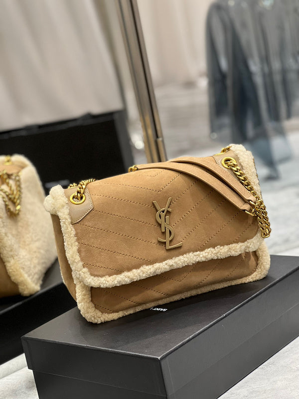 Amelia - YSL Bag - 3924