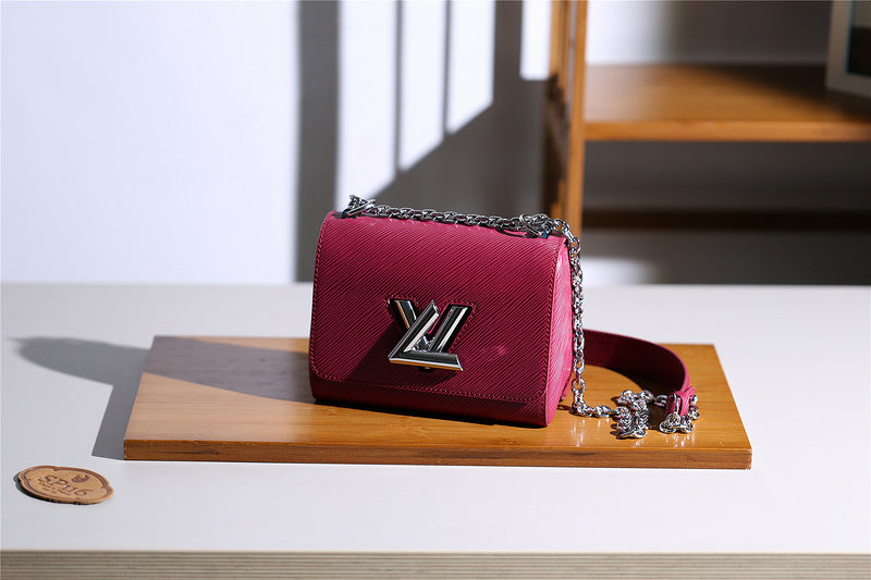 Fan Fashion Lu-Vi bags - 8455