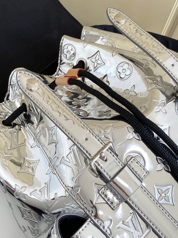 Fan Fashion Lu-Vi bags - 17441