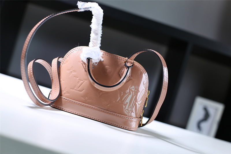 Amelia - LOV Lady Bags - 1921