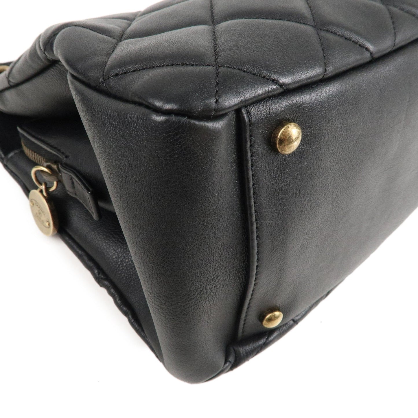 CHANEL Matelasse Lamb Skin Chain Shoulder Bag Black   Gold