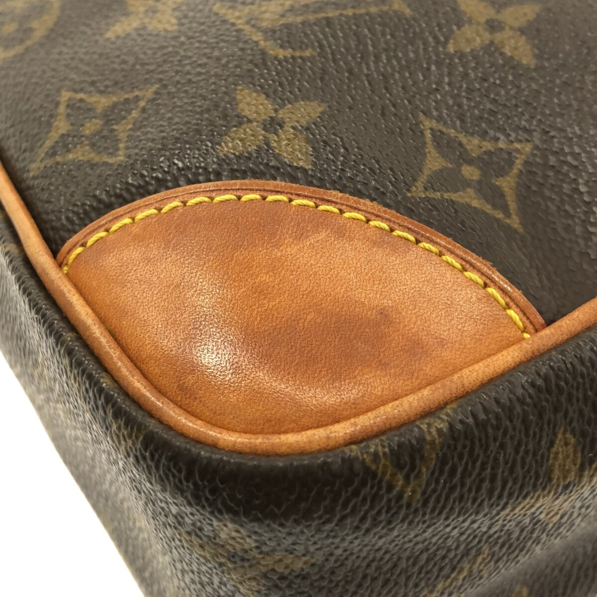 Louis Vuitton Trocadero 30 Shoulder Bag Monogram Canvas
