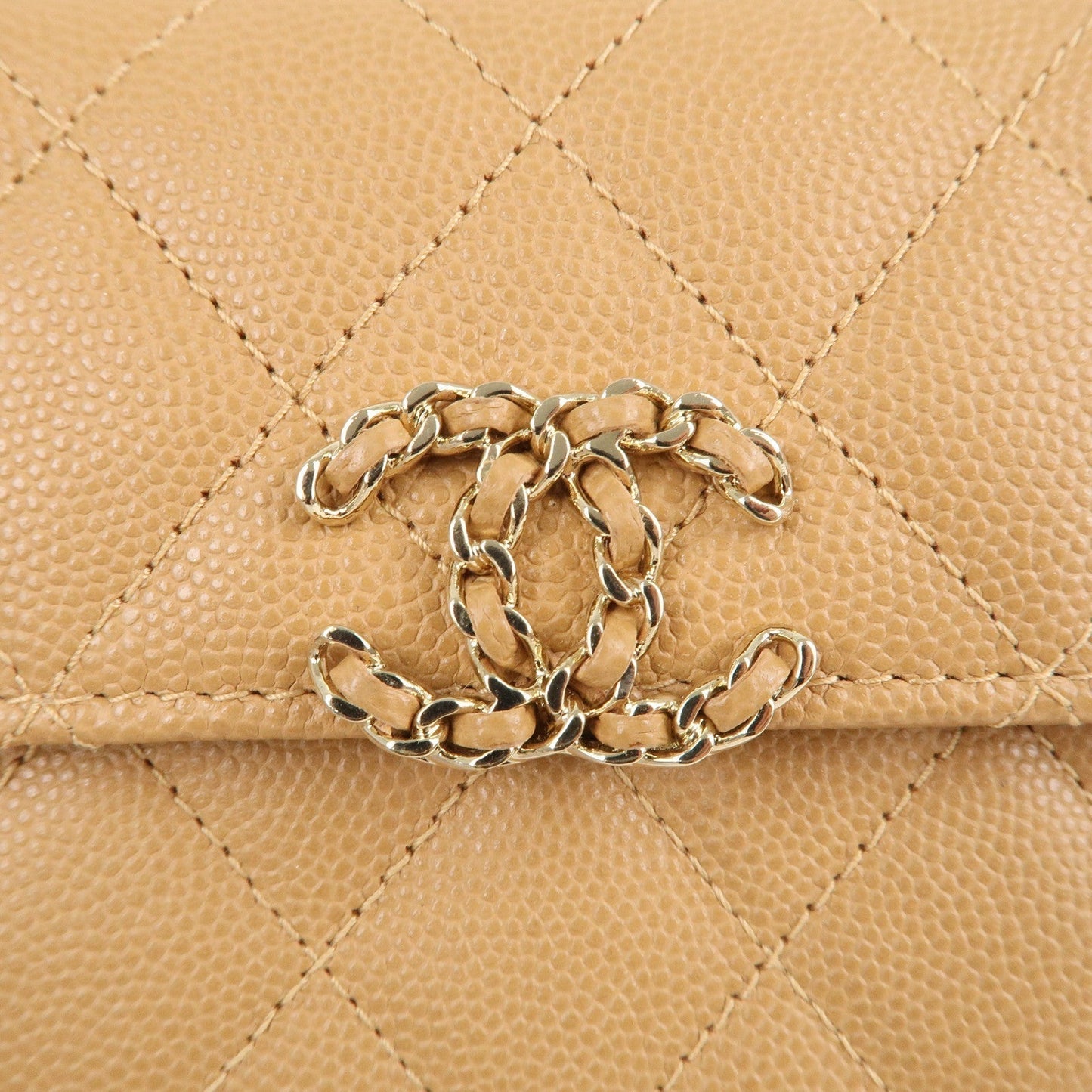 CHANEL Matelasse Caviar Skin Flap Phone Case Shoulder Bag AP3238
