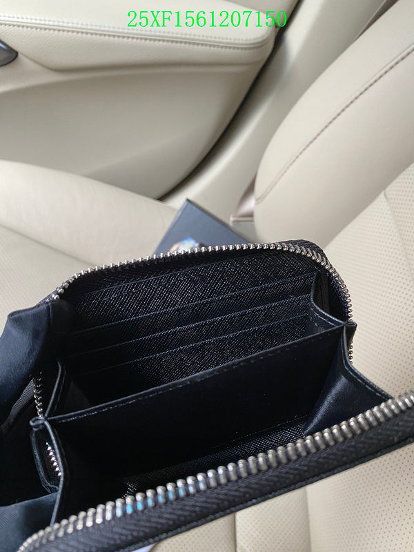 Amelia - PD Wallet - 073