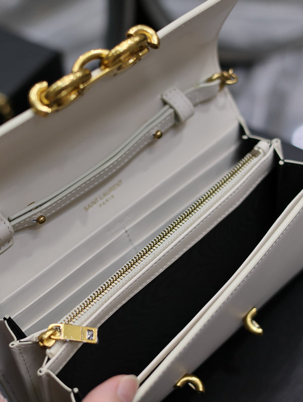 Amelia - YSL Bag - 1932