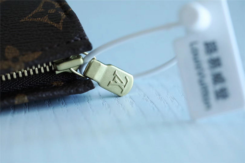 Fan Fashion Lu-Vi bags - 9038