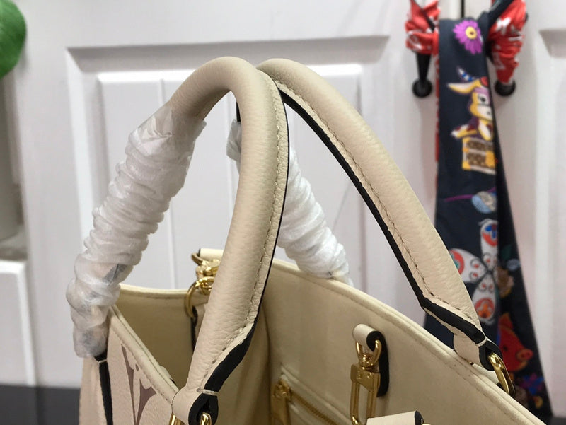 Fan Fashion Lu-Vi bags - 17631