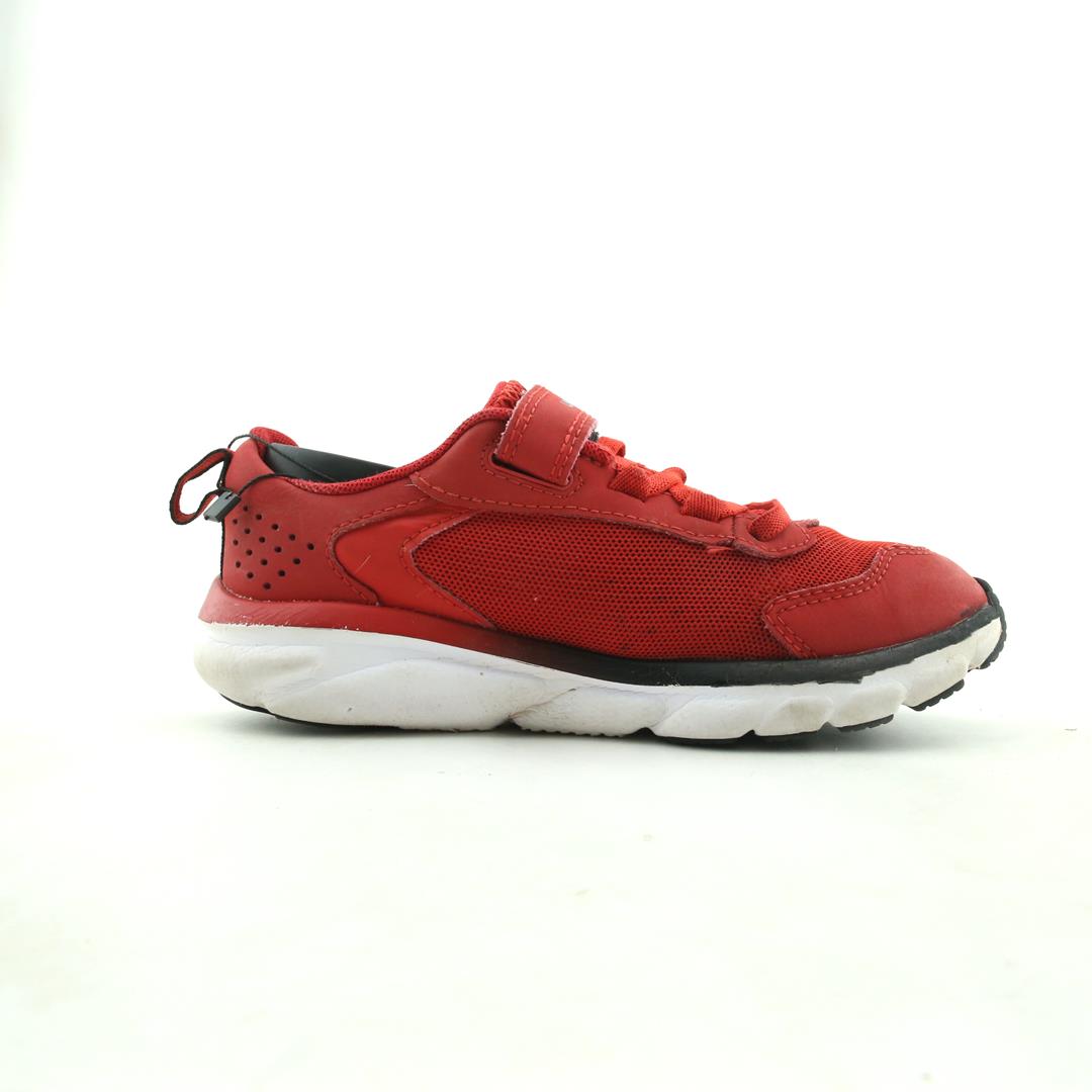 UNDER ARMOUR  ASSERT 9