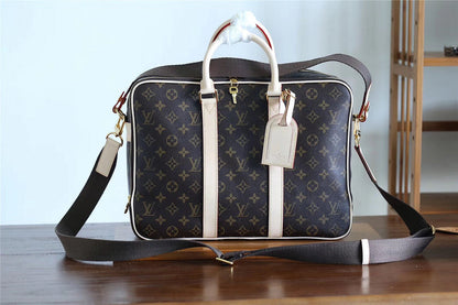 Fan Fashion Lu-Vi bags - 9863