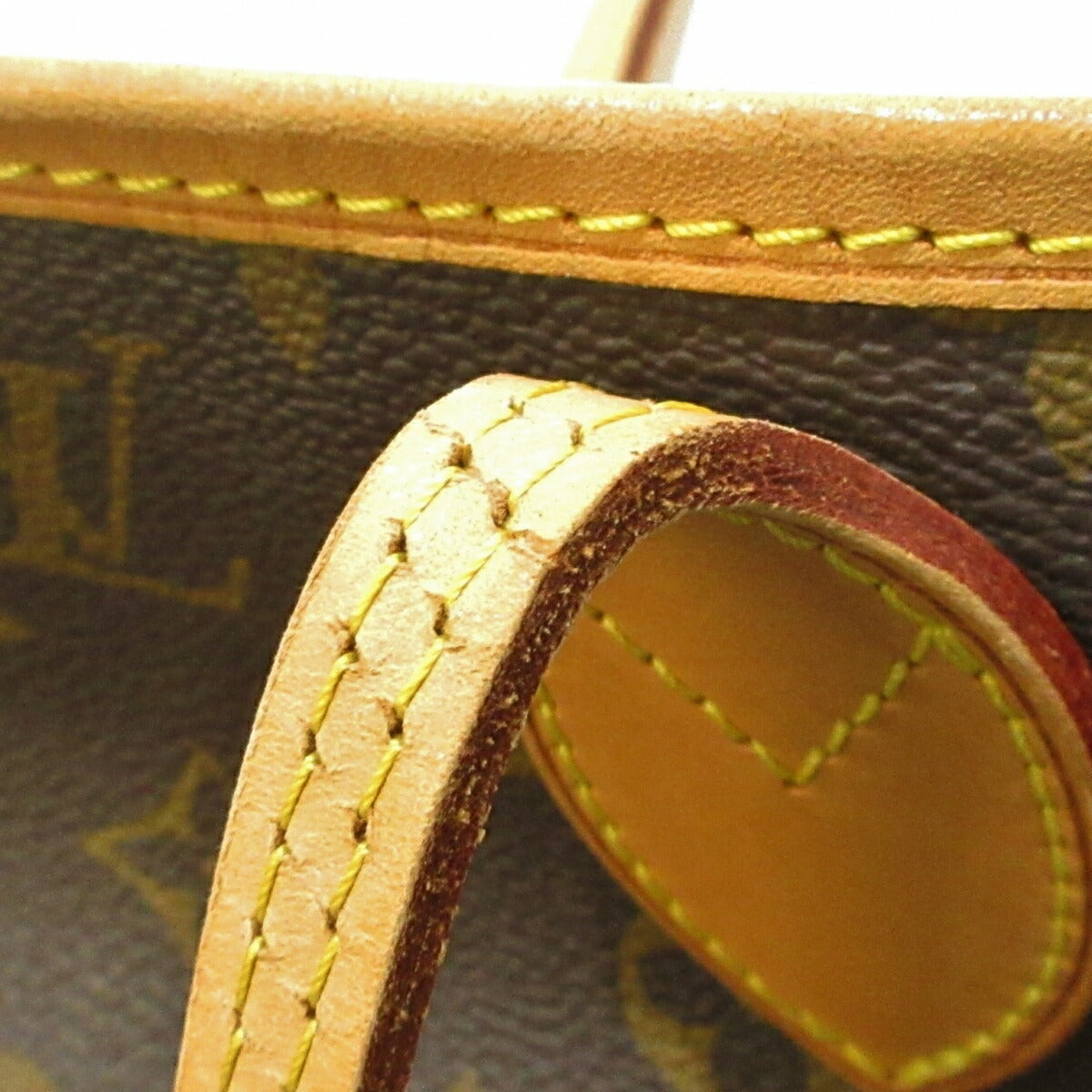 Louis Vuitton Neverfull MM Monogram Canvas Tote Bag