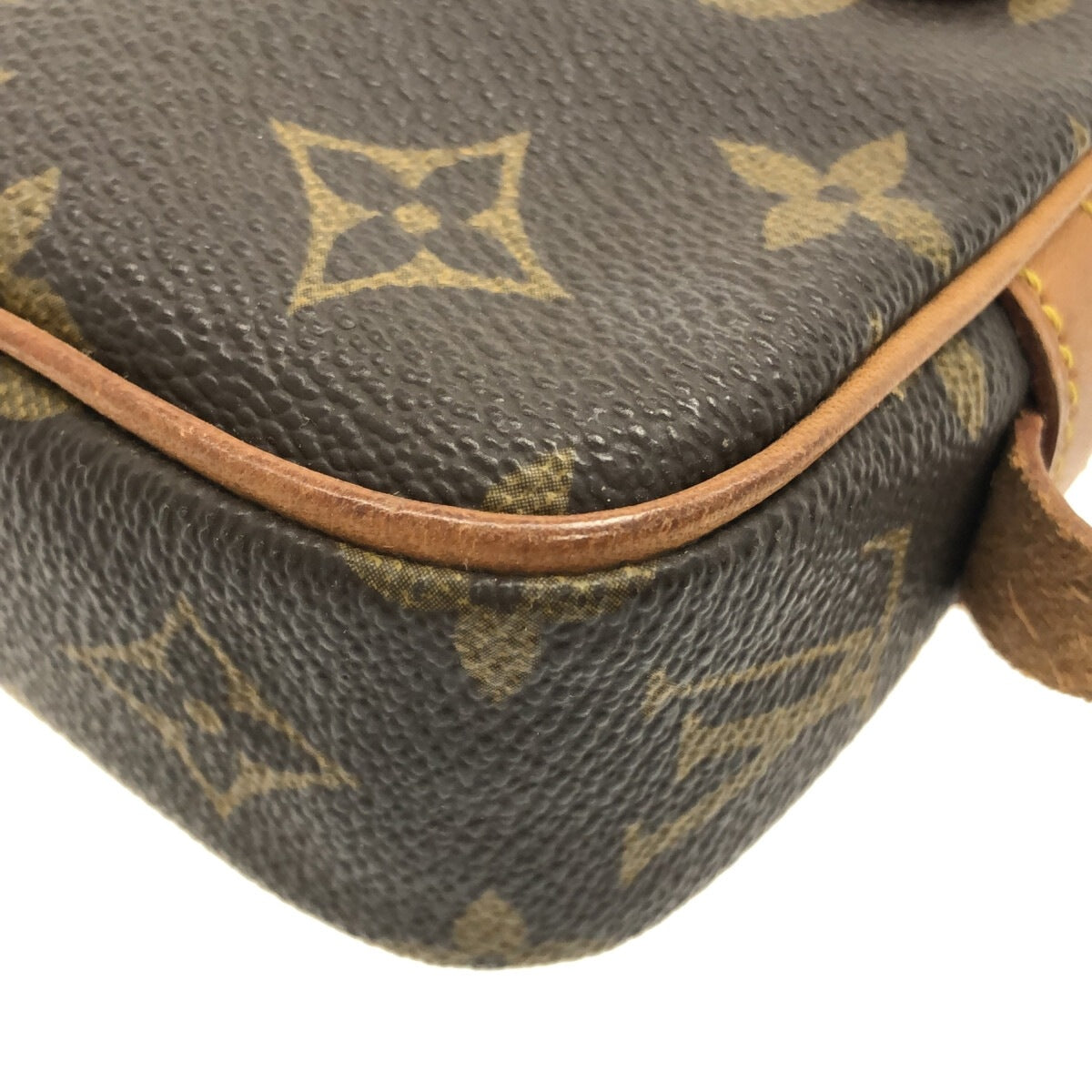 Louis Vuitton Pochette Marly Bandouliere Shoulder Bag Monogram