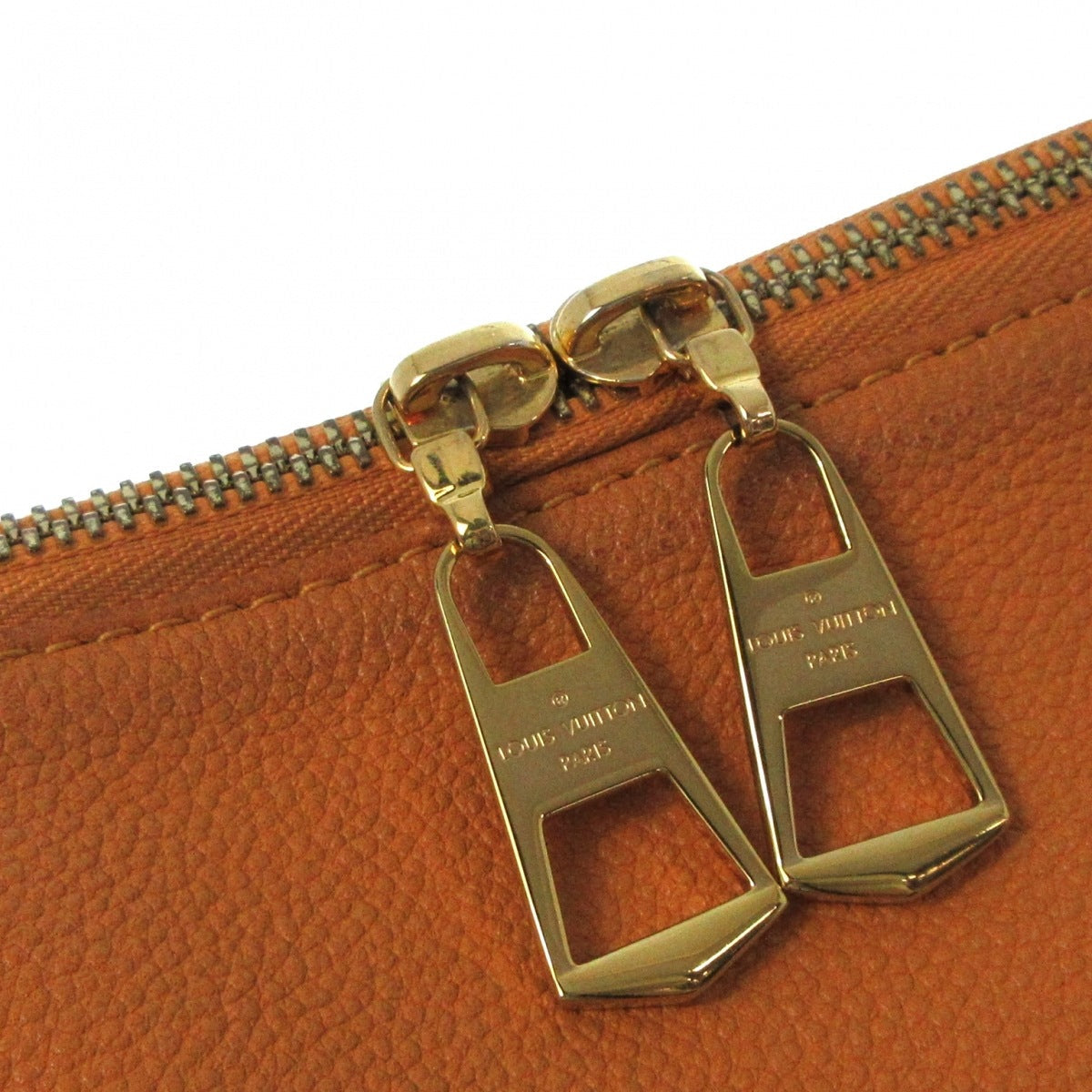 Louis Vuitton V tote MM  Mmonogram Canvas Grain Calf Leather Tote Bag