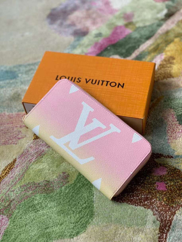 Fan Fashion Lu-Vi bags - 17272