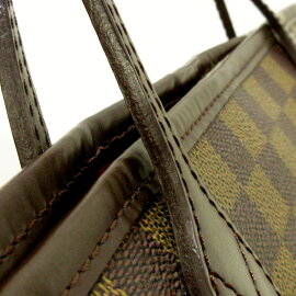 Louis Vuitton Neverfull MM Damier Canvas Tote Bag