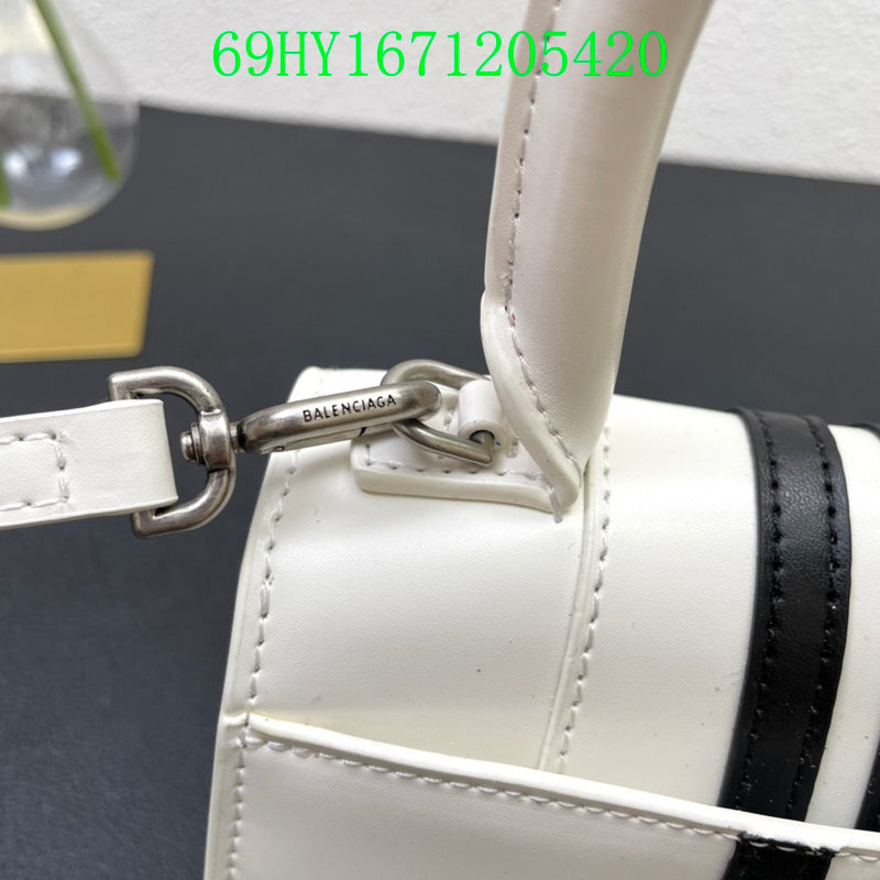 Amelia - BGA Bags - 1954