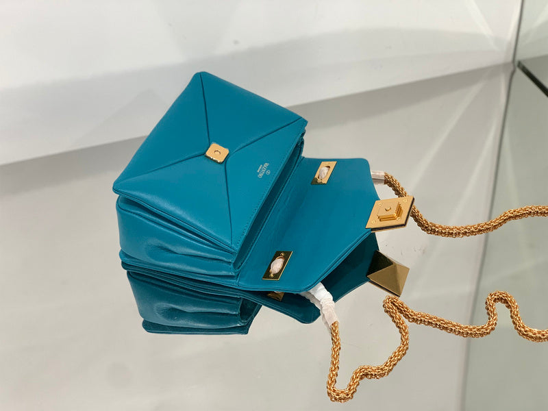 Amelia's Bag Gallery - VEL Bags - 511