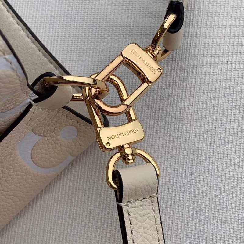Fan Fashion Lu-Vi bags - 17540