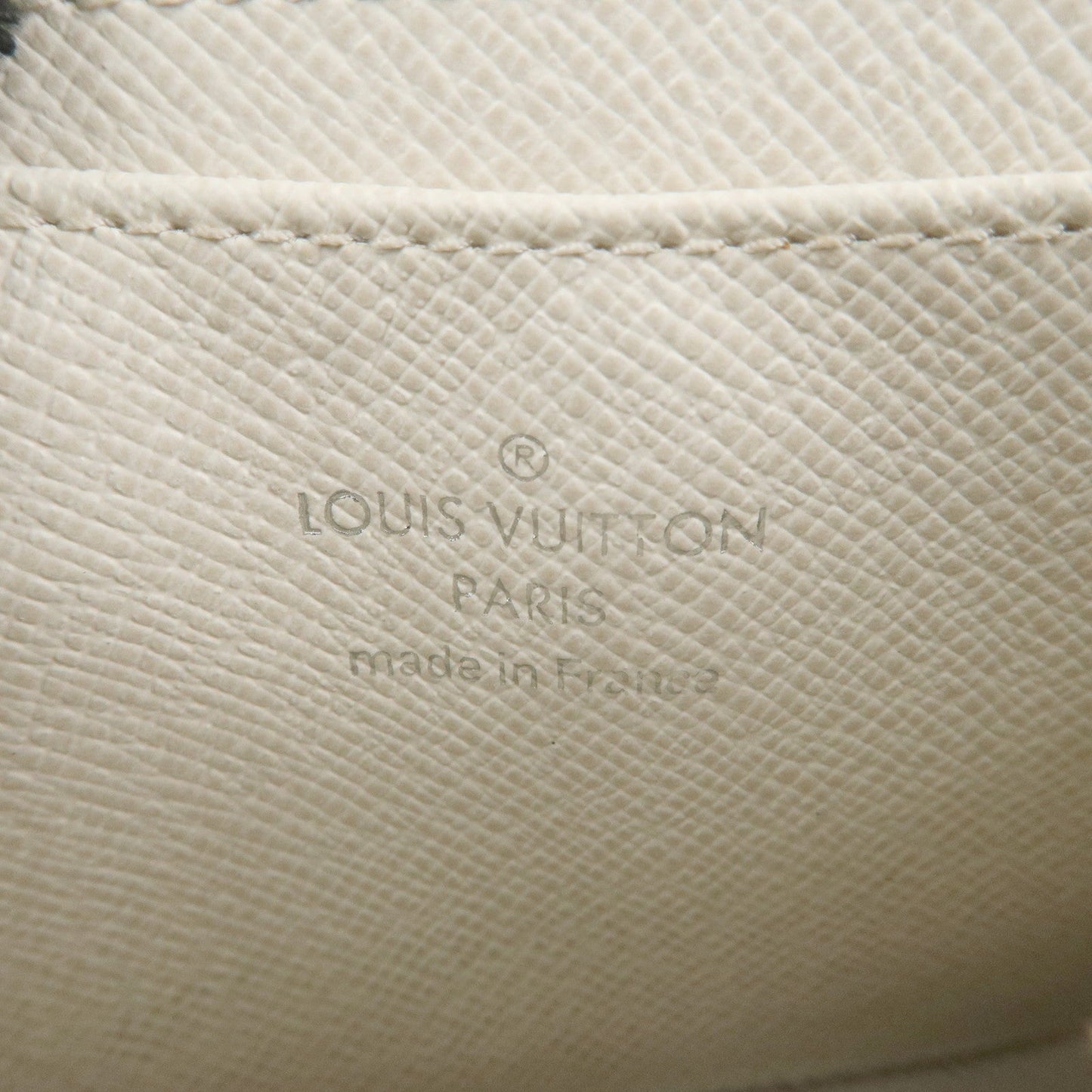 LOUIS VUITTON Epi Leather Zippy Coin Case Yvoire Ivory M6015J