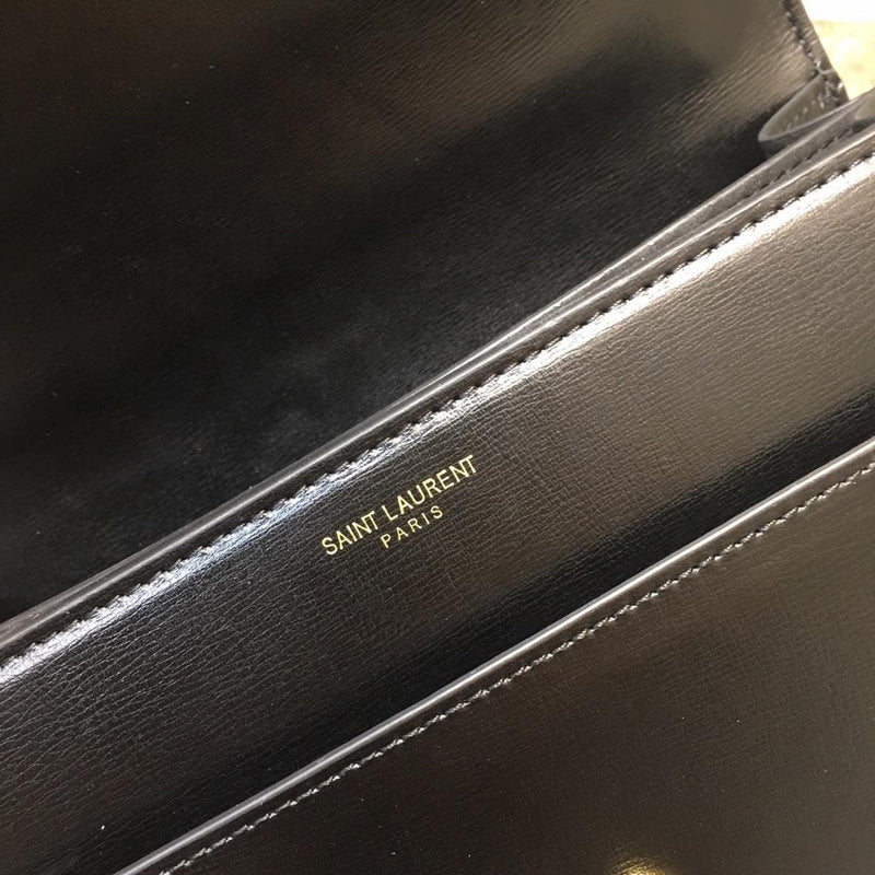 Amelia - YSL Bag - 2682