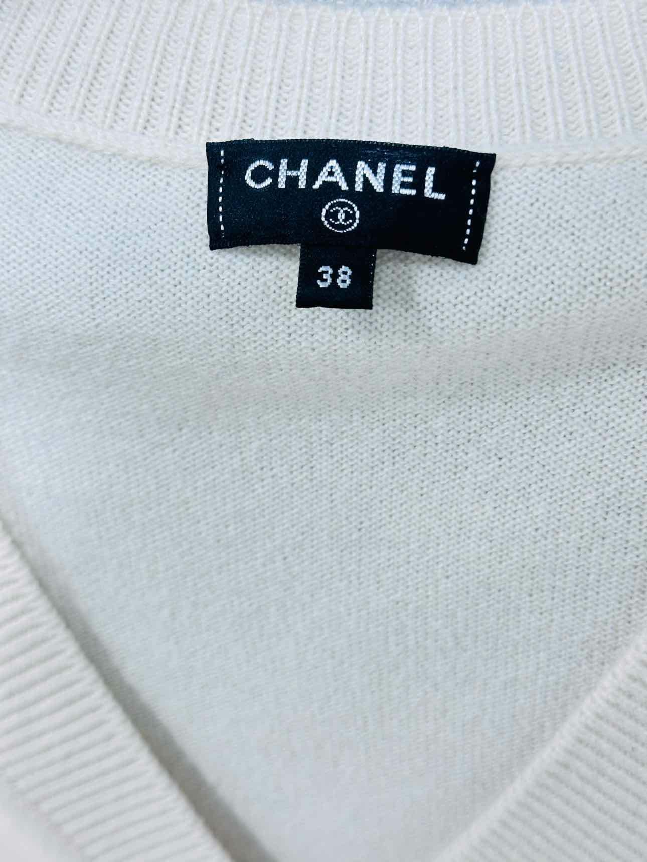 CHANEL Lion Embellieshed Cream Size US 6 Sweater
