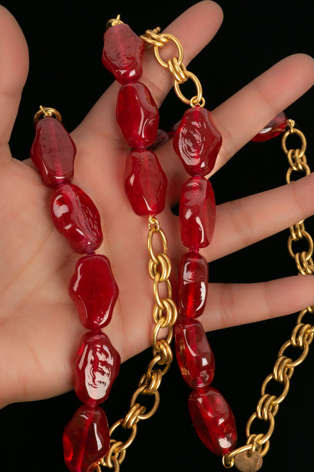 Collier de perles de verre Chanel 1983