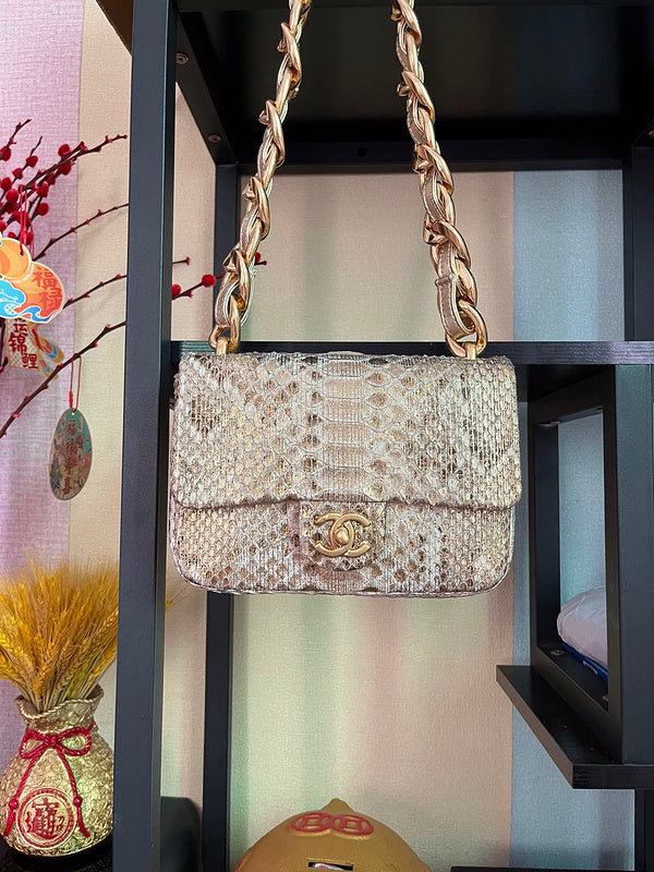 Wellow Bags - Chanel - Bags  - 954