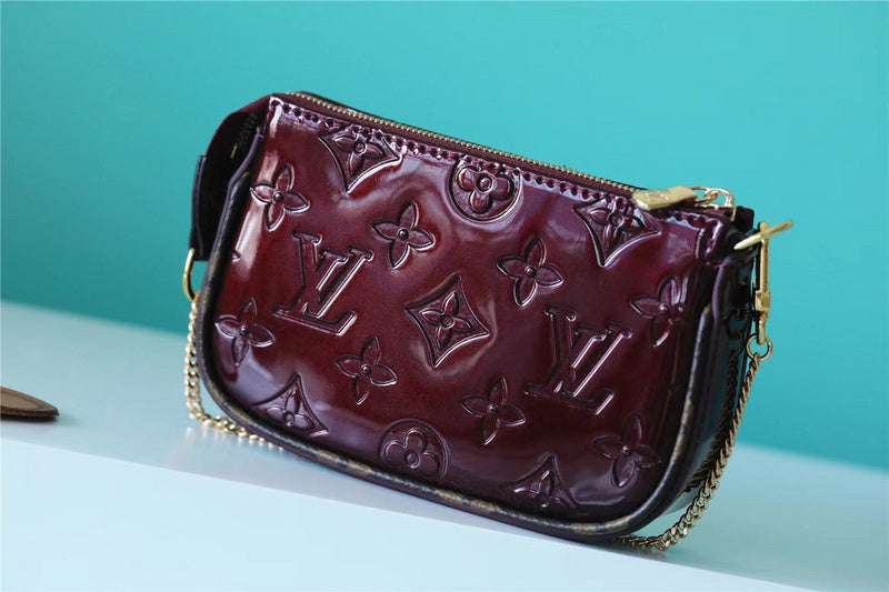 Fan Fashion Lu-Vi bags - 8841