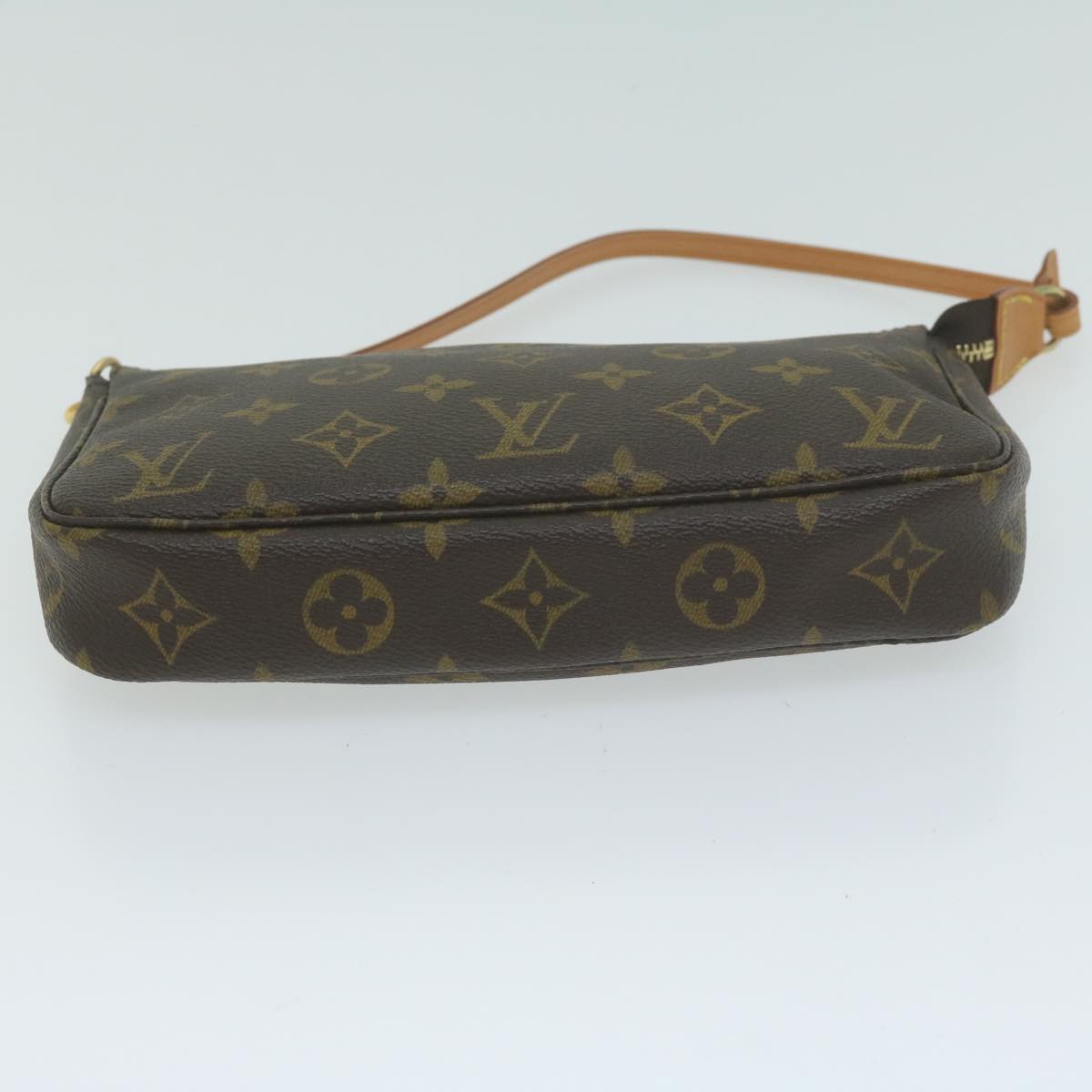 Louis Vuitton Pochette Accessoires  Canvas Clutch Bag