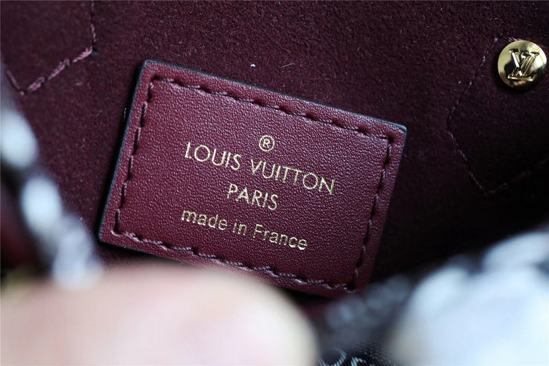 Fan Fashion Lu-Vi bags - 8636