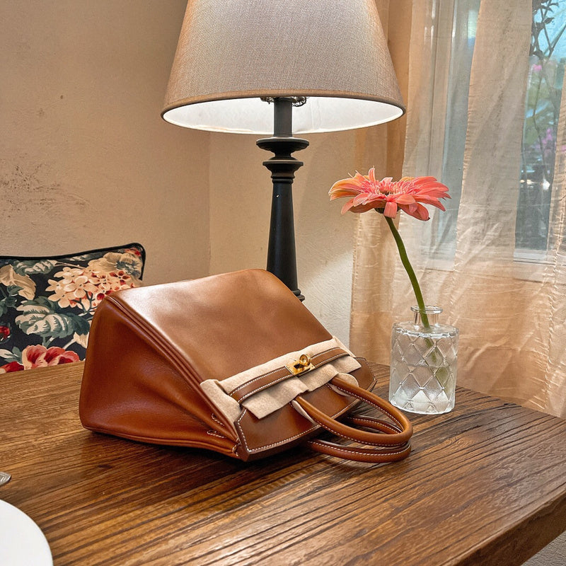 Amelia - HMS Bags - 1750